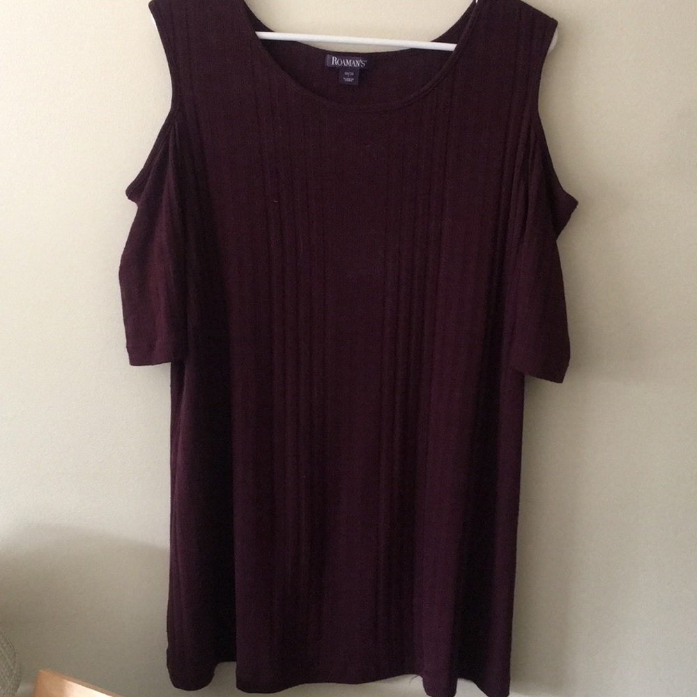 Cold shoulder top